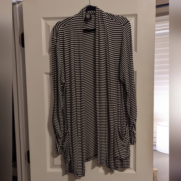 Bobeau Black and White Striped Cardigan - Picture 1 of 5